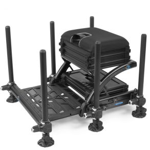 Medeboks & Feeder Chair